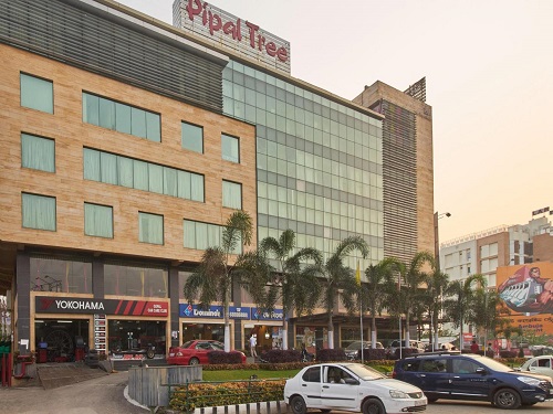 Escorts Near Pipal Tree Hotel Kolkata